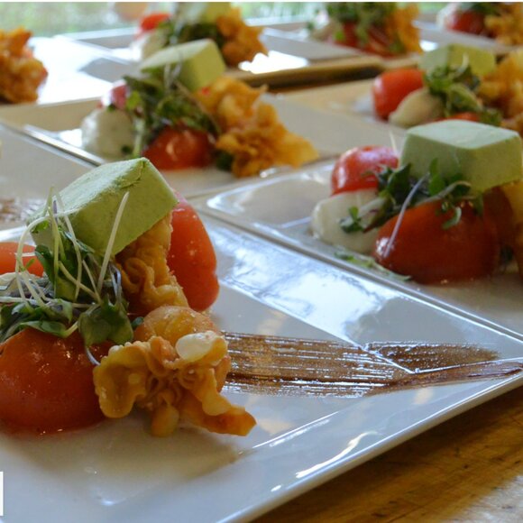 Crate&Barrel Court Large Square Dinner Plates, Set of 4 - Picture 5 of 11